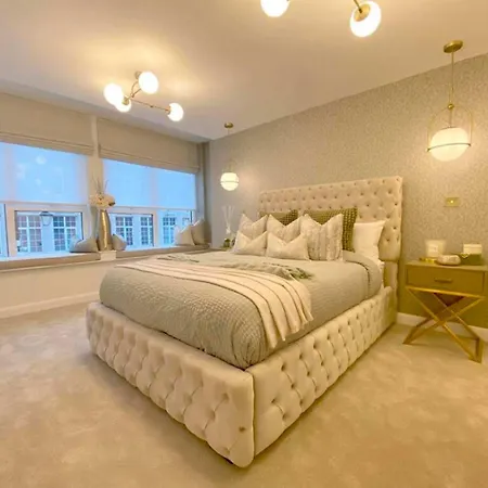 Apartment Stylish Retreat In The Heart Of Town *